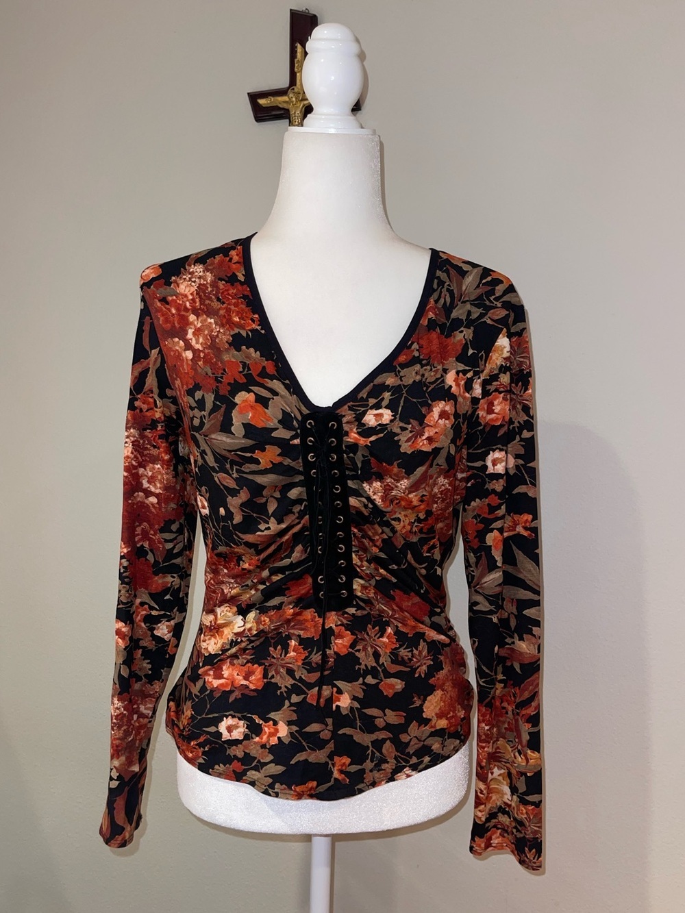 Floral Lace-Up V-Neck Long Sleeve Top - Black with Rust Floral